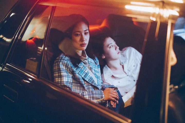 《亲爱的她》将在内地上映！三吉彩花与阿部纯子领衔主演。